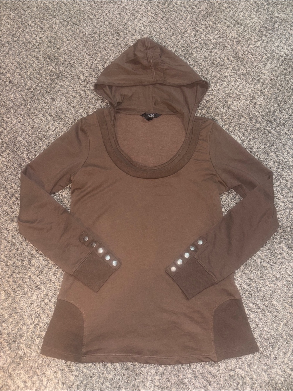 BCBG Women's Brown scoop neck Hooded Long-Sleeve Top with Snap Cuff Detail